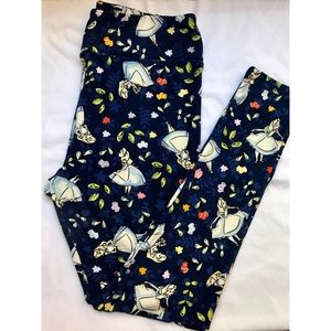 Alice in Wonderland leggings